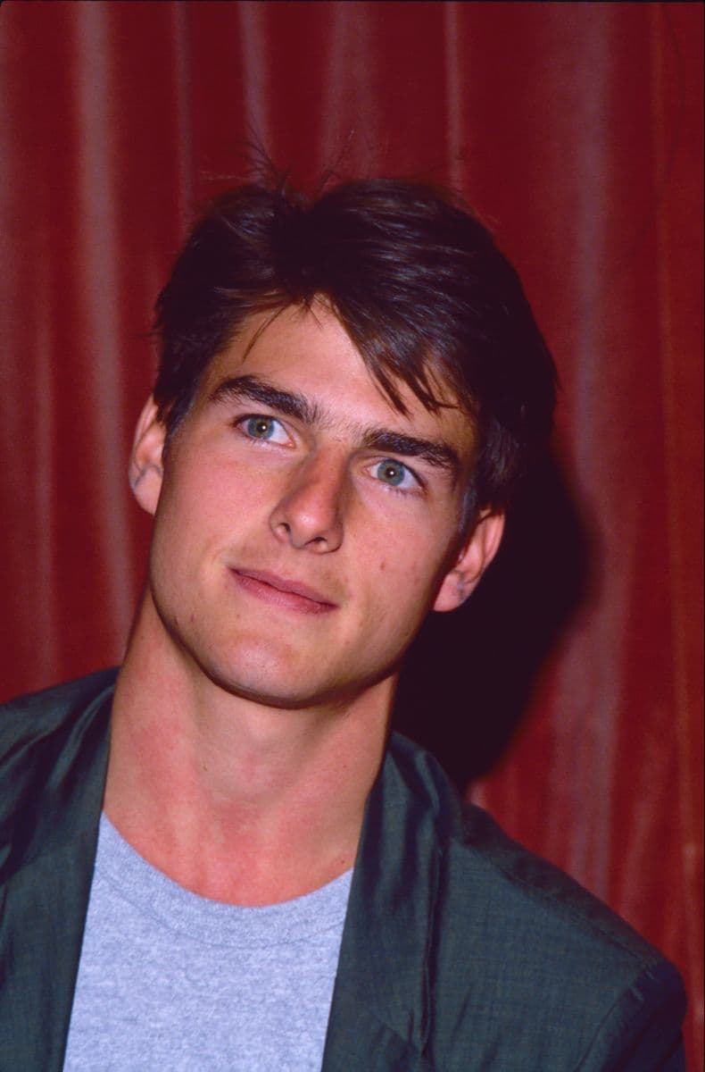 طول Tom Cruise
